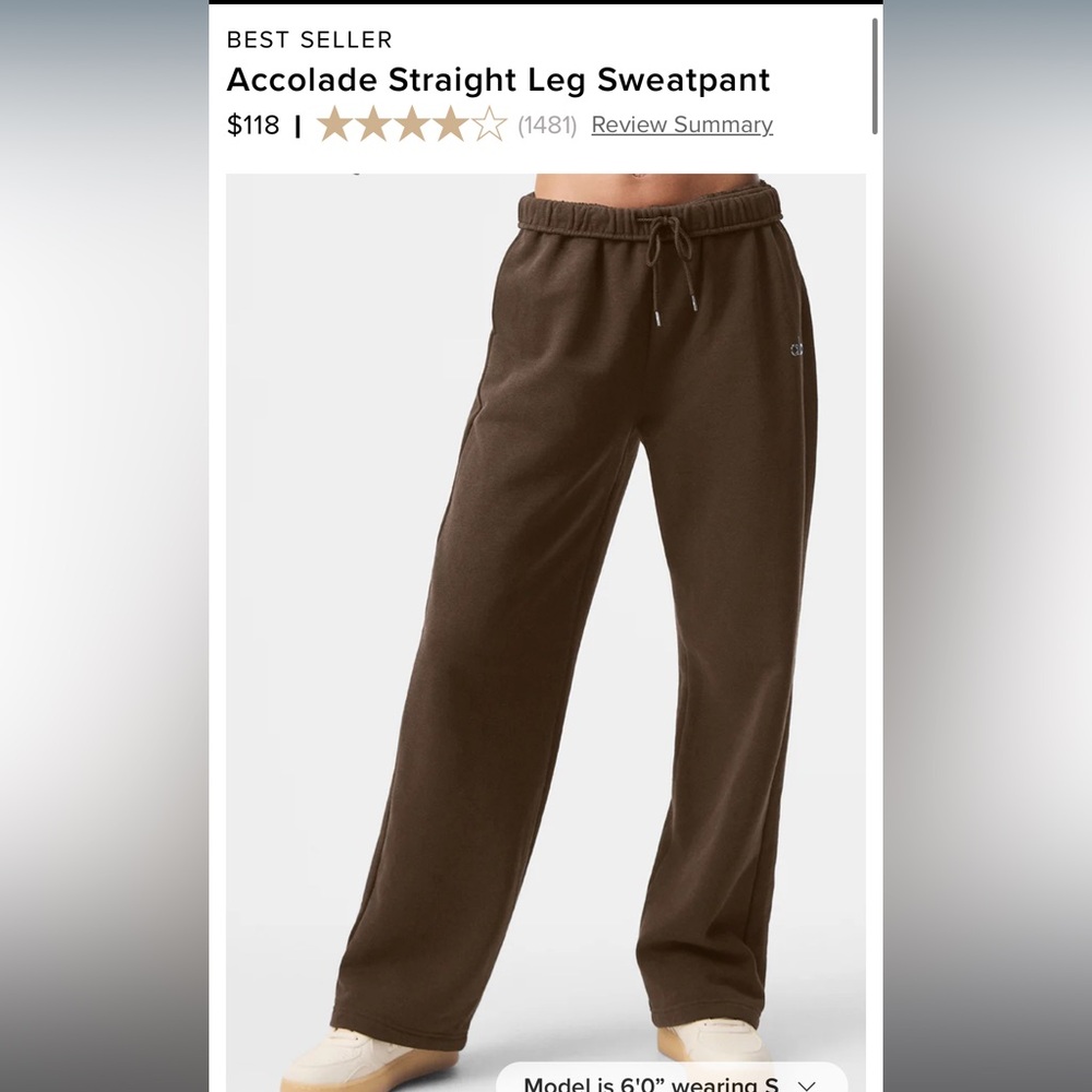 New with Tags Alo Yoga Accolade Straight Leg Sweatpant in color Espresso